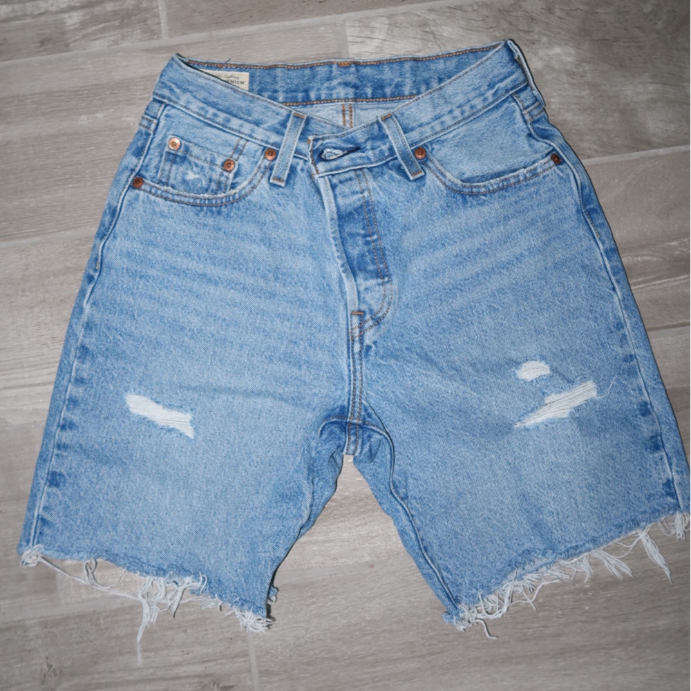 Levi’s Denim shorts